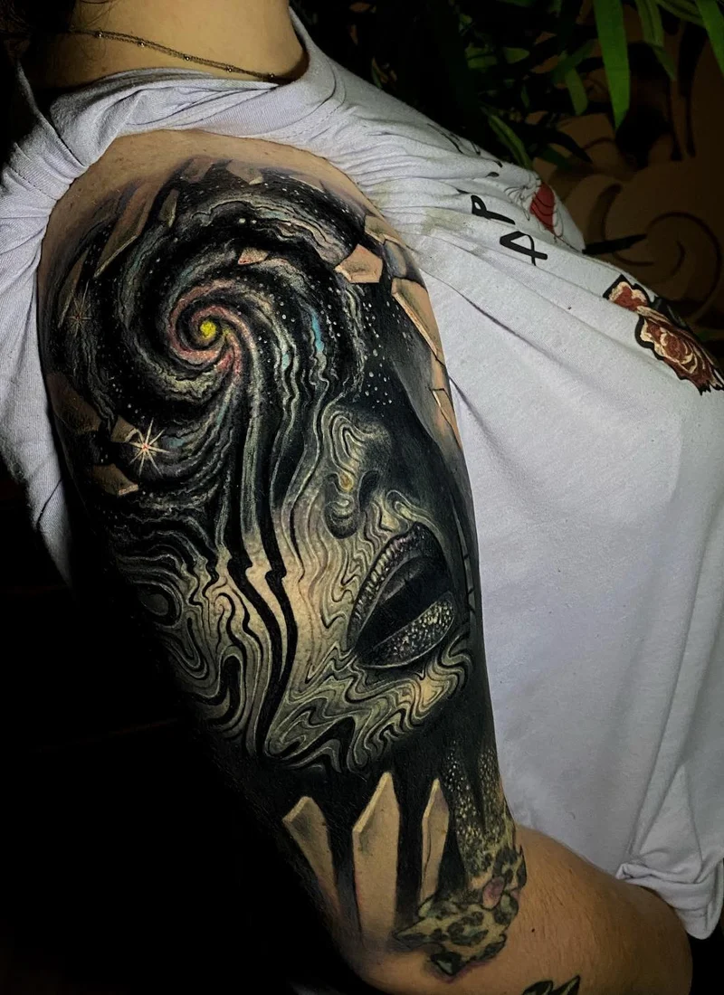 Edi Contreras: L'artista dei tatuaggi maverick che rinnova la cultura dei tatuaggi
