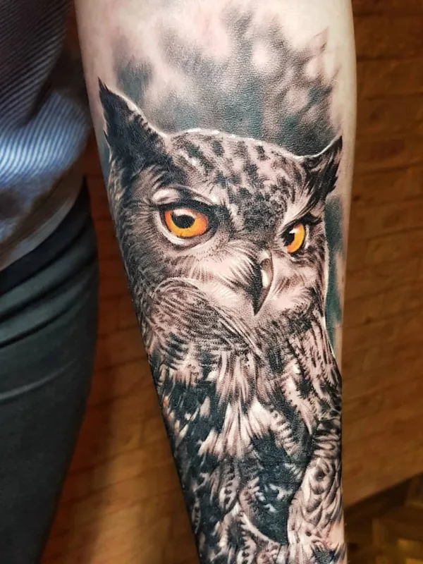 black and grey realism 纹身 在 forearm #81332 | 纹身师 Нелли Злочевская