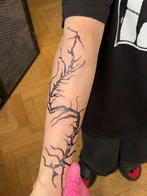 black blackwork татуировка на forearm #81889 | Тату мастер Whatevertatts