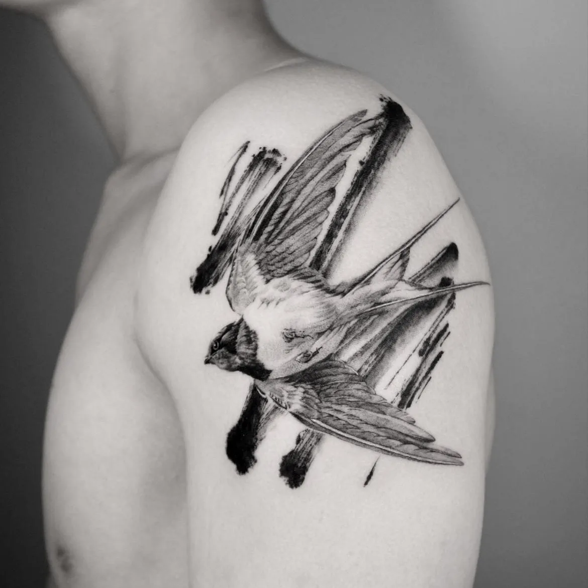 Tattoo artist Jay Han