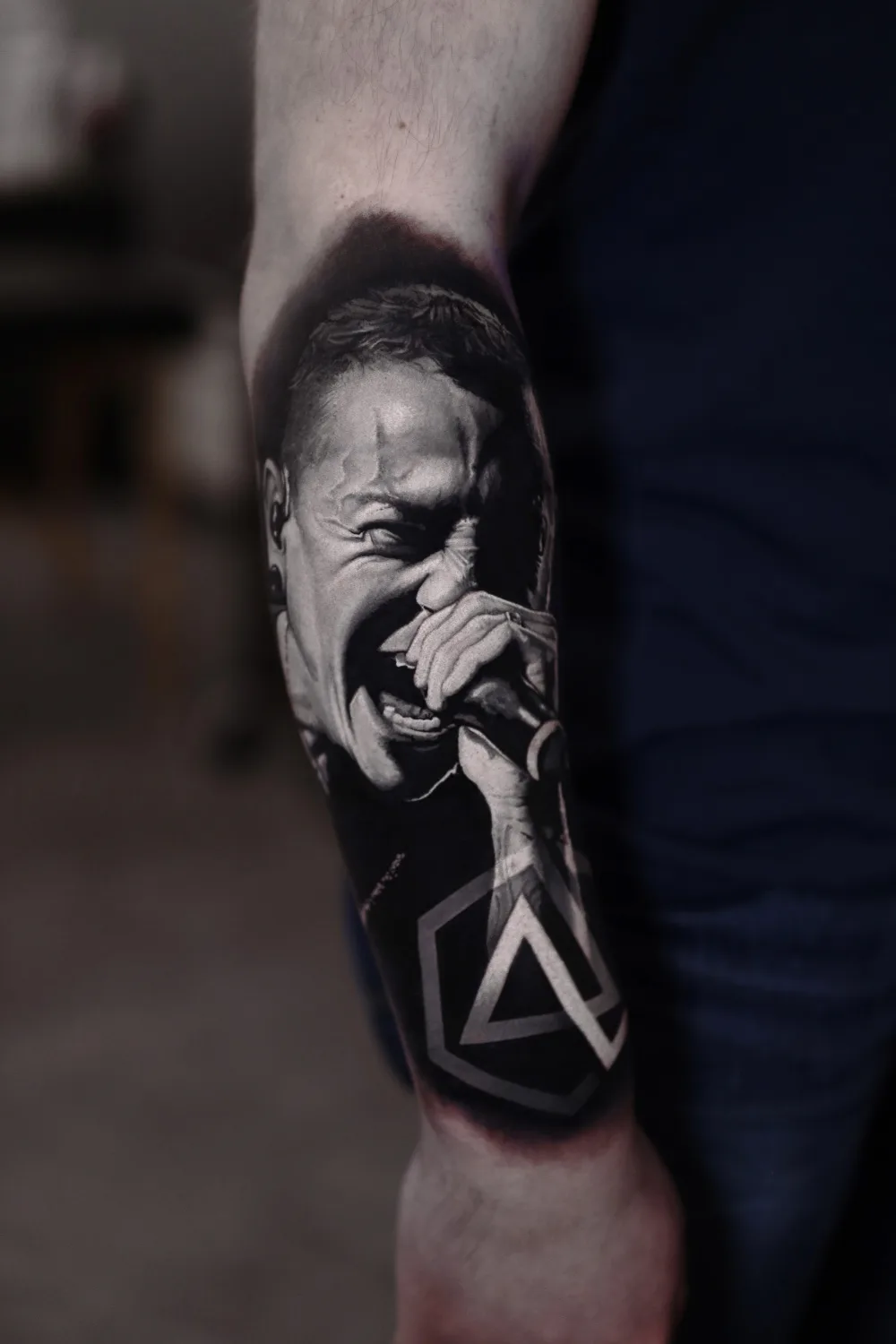 Tattoo artist Levente Vacsi