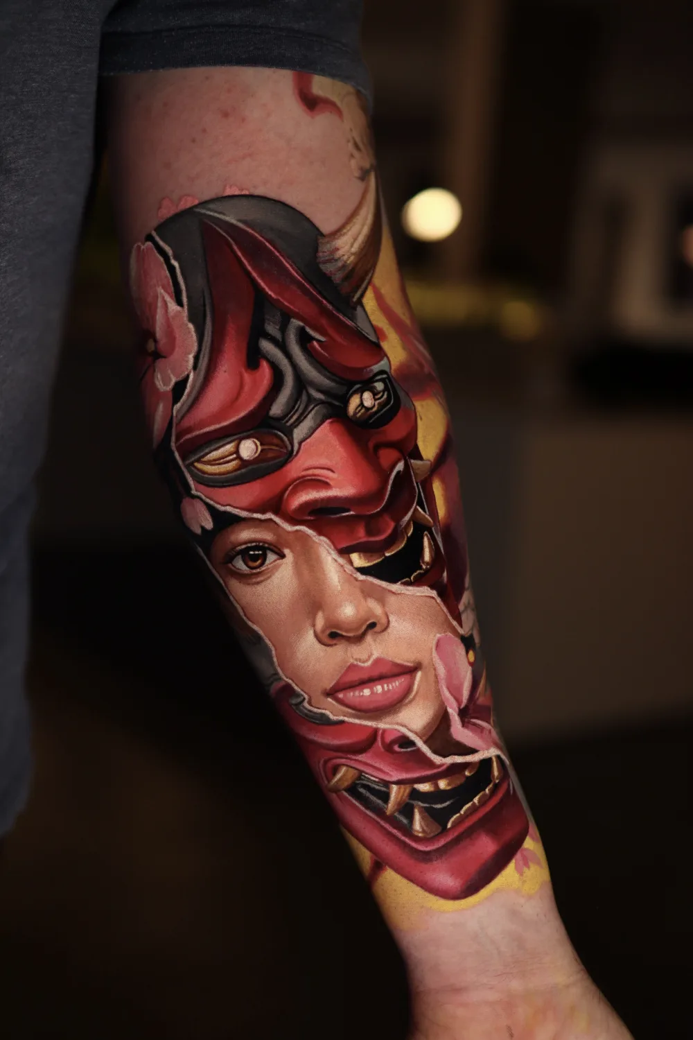 Tattoo artist Levente Vacsi