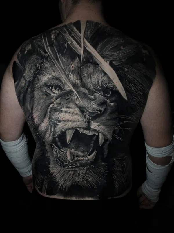 black and grey realism татуировка на full back #82172 | Тату мастер Levente Vacsi