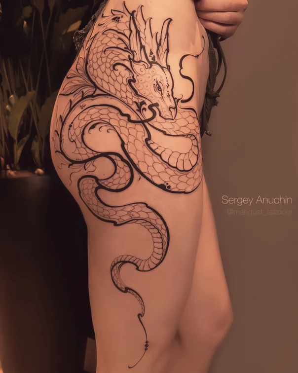 Лайнворк Dragon tattoo на Thigh