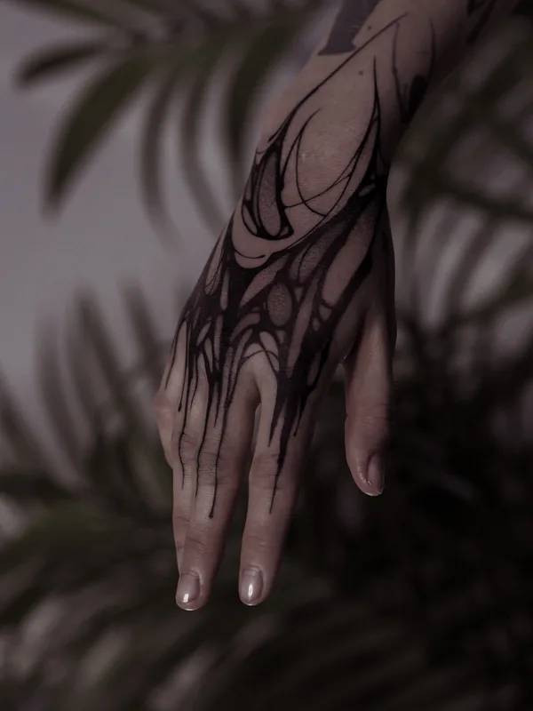 female black abstract татуировка на palm #82536 | Тату мастер Лида