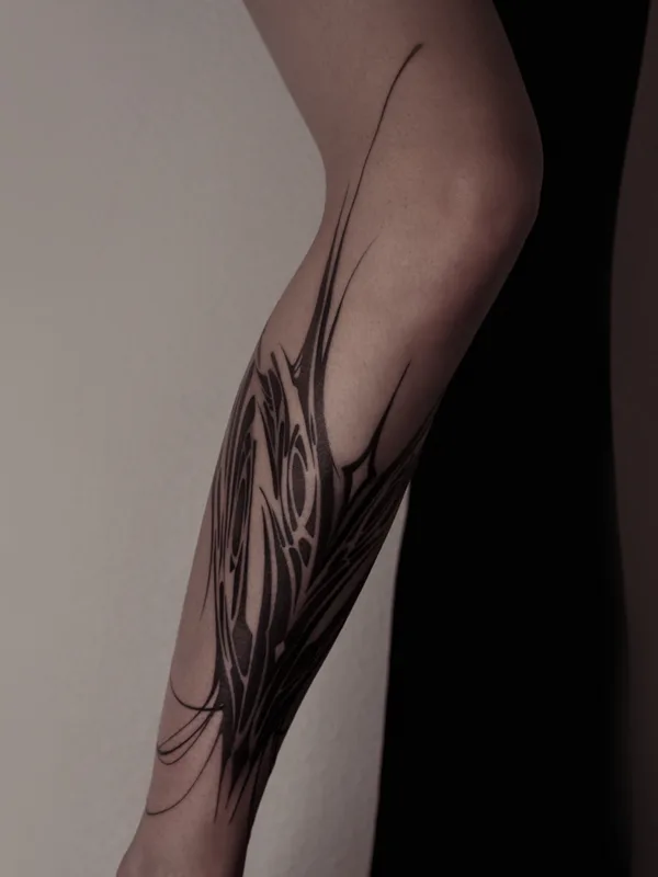 female black abstract татуировка на shin #82538 | Тату мастер Лида