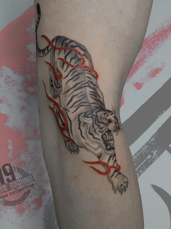 male color graphic Tatuaggio su forearm #82576 | Tatuatore Антон Козловских