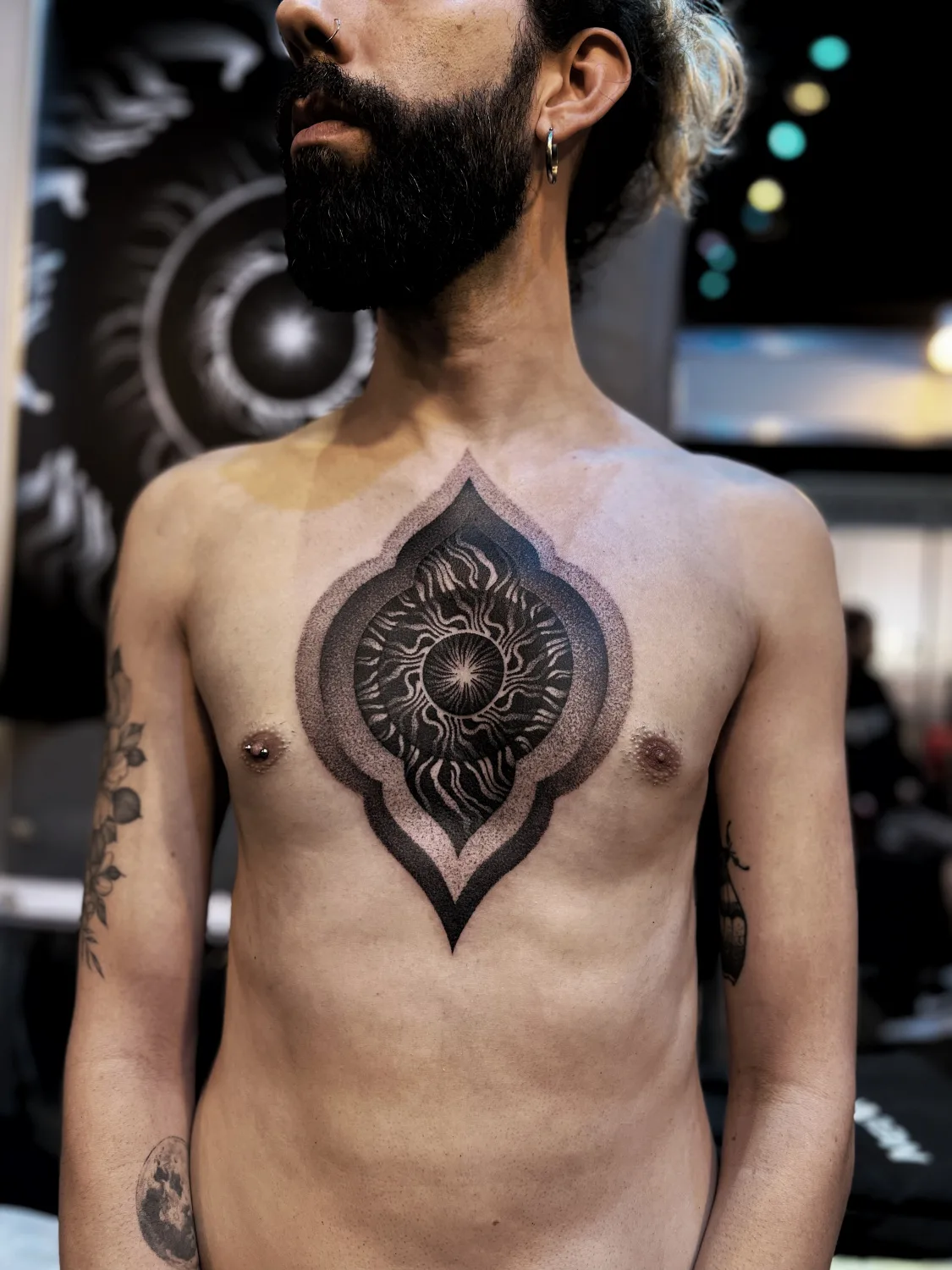 Tattoo artist Vir Paiz