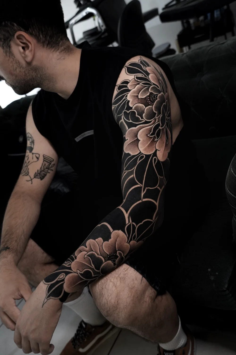 Tattoo artist Vir Paiz