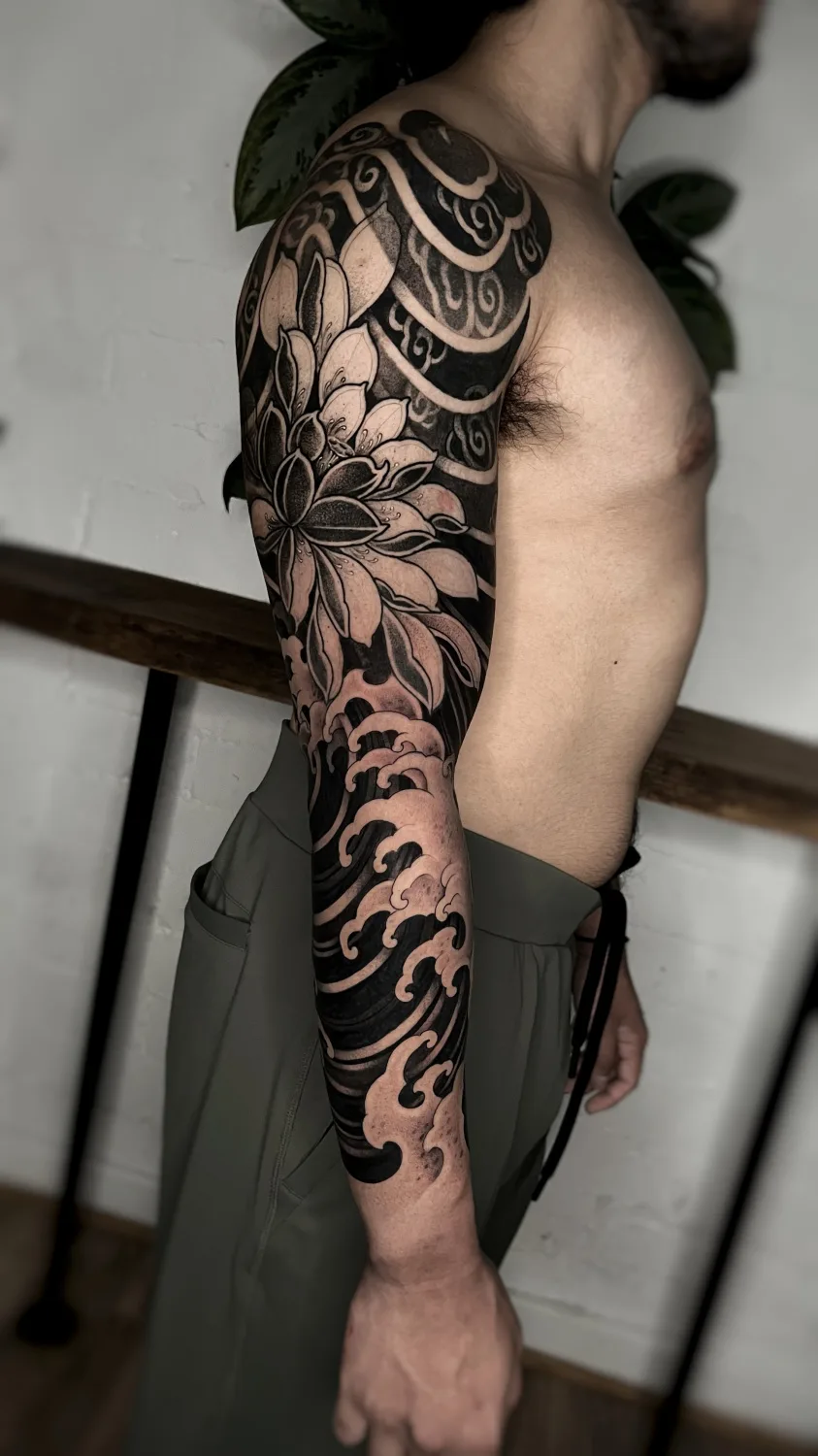 Tattoo artist Vir Paiz