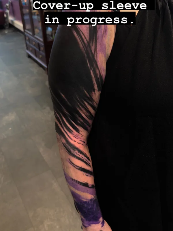 black blackwork татуировка на full sleeve #82724 | Тату мастер Bobby Grey