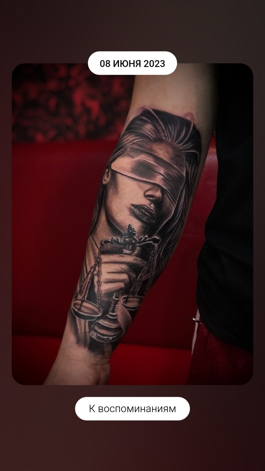 Black tattoo by Vladislav Kim