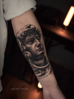 Realism tattoo