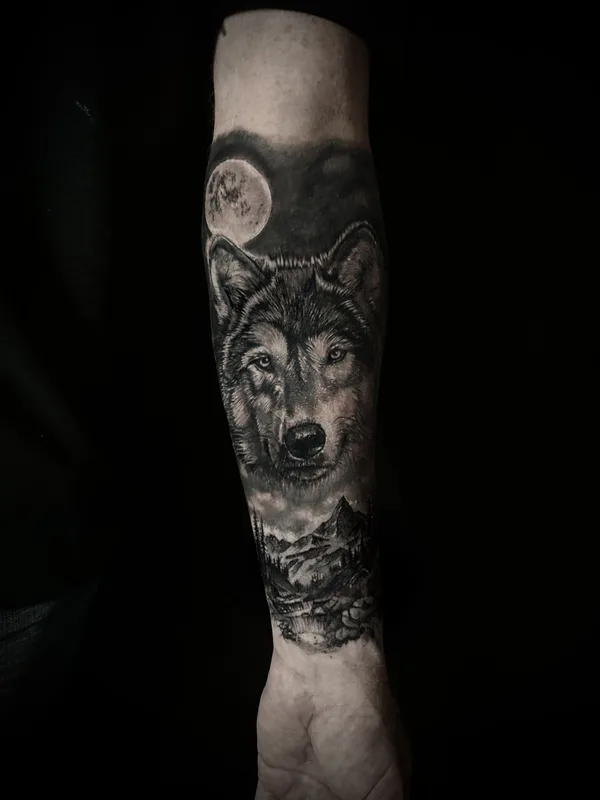 black and grey realism Tatuaggio su forearm #83112 | Tatuatore Mertim GOKALP