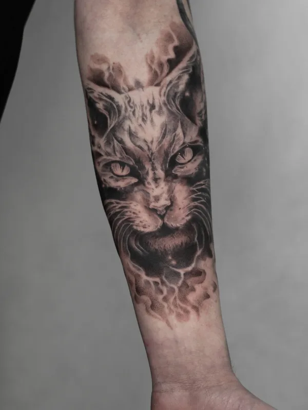 black and grey black and grey Tatuagem em forearm #83396 | Tatuador Евгения Олефирова