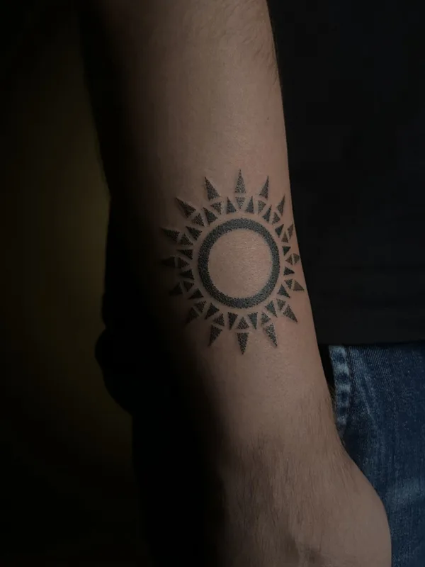 male black geometric татуировка на arm #86498 | Тату мастер Artem Fomichev