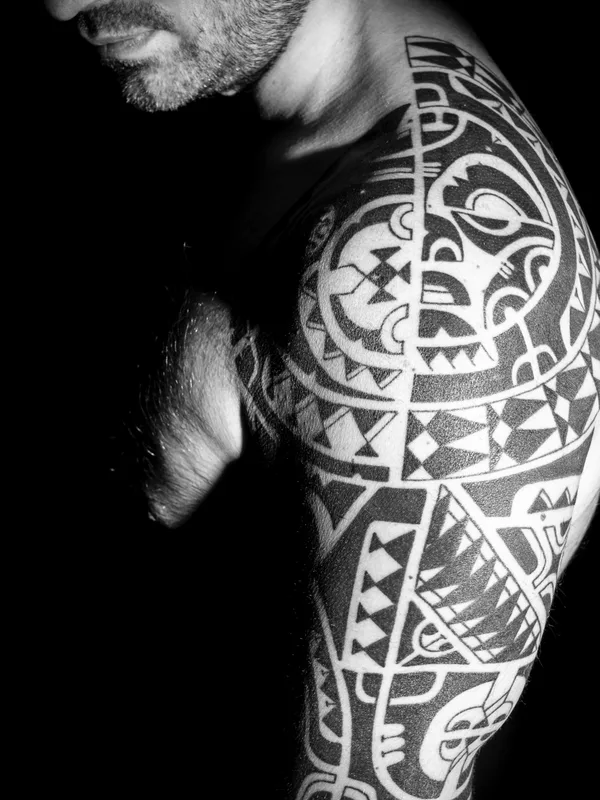 male black polynesian tatuaje en sleeve #84365 | Tatuador Maxim Desnev