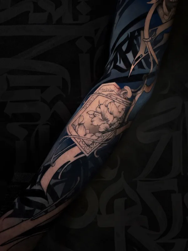 male color lettering 纹身 在 sleeve #90752 | 纹身师 Mayya Gri