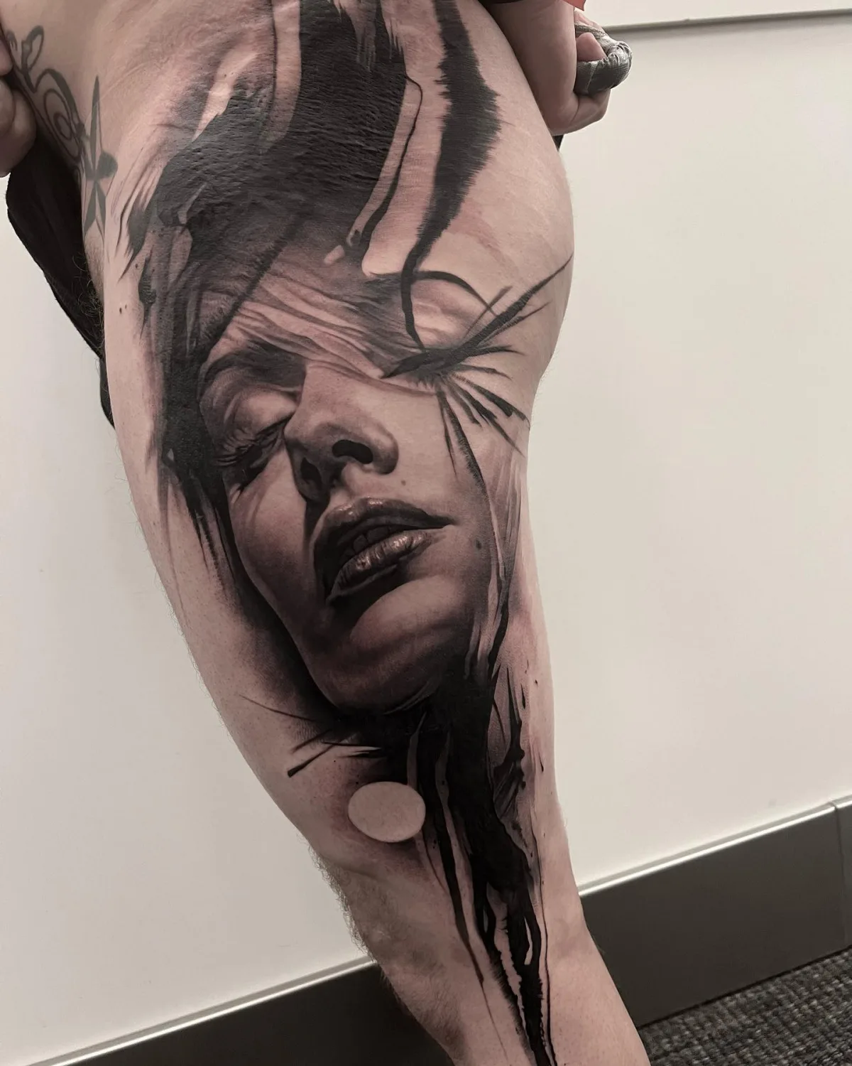 Tattoo artist Michelle Vestergård