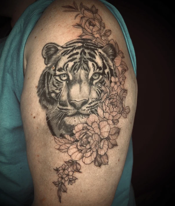 Realism Tiger, Flowers tattoo on Shoulder