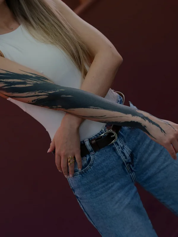 female black abstract tattoo auf sleeve #84301 | Tätowierer Vik Prokhorov