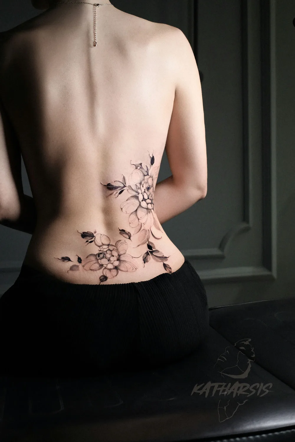 Tattoo master Vitalina Bender