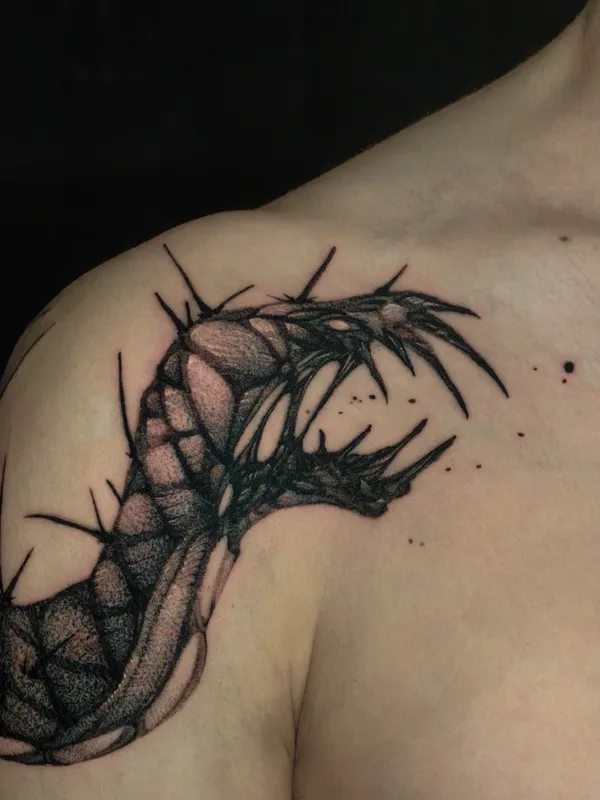 male black graphic татуировка на collarbone #85822 | Тату мастер Даниил Холодков
