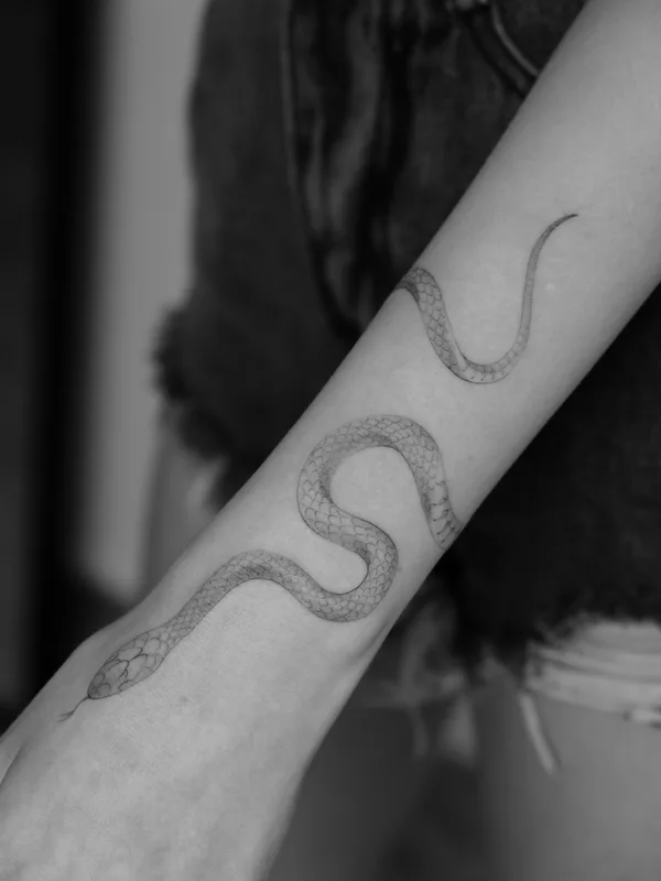 female black womens 纹身 在 forearm #84427 | 纹身师 sherst art | Данила