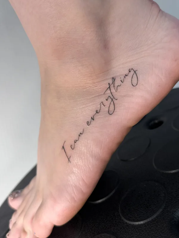 female black linework Tatuaggio su foot #85359 | Tatuatore Иришка Павлова