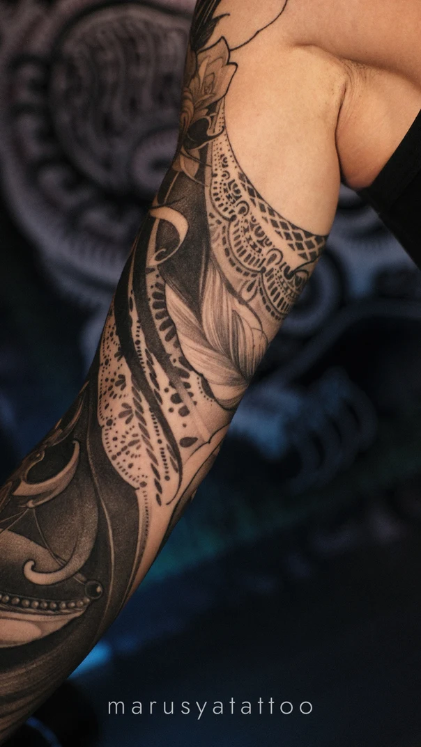Блэкворк Feather, Floral tattoo на Предплечье