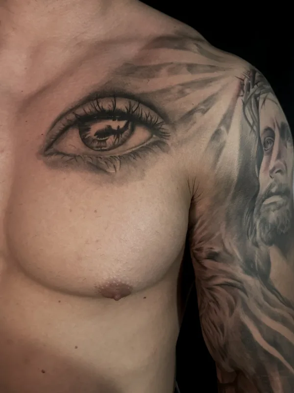 male blackandgrey realism 纹身 在 breast #85958 | 纹身师 Наталия Гук