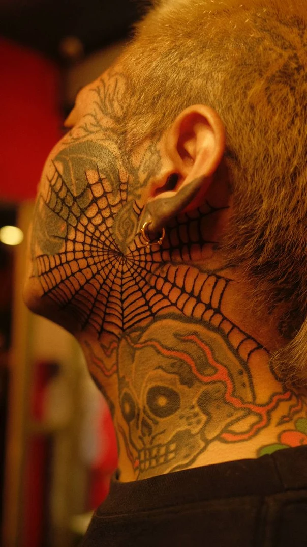 Блэкворк Spiderweb, Skull tattoo на Лицо