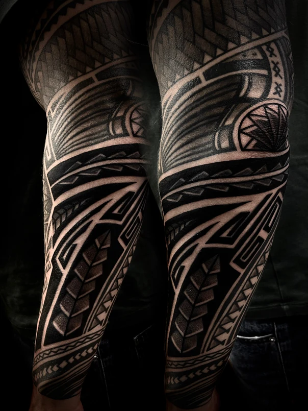 Трайбл / Племенная Geometric, Pattern tattoo на Полный рукав