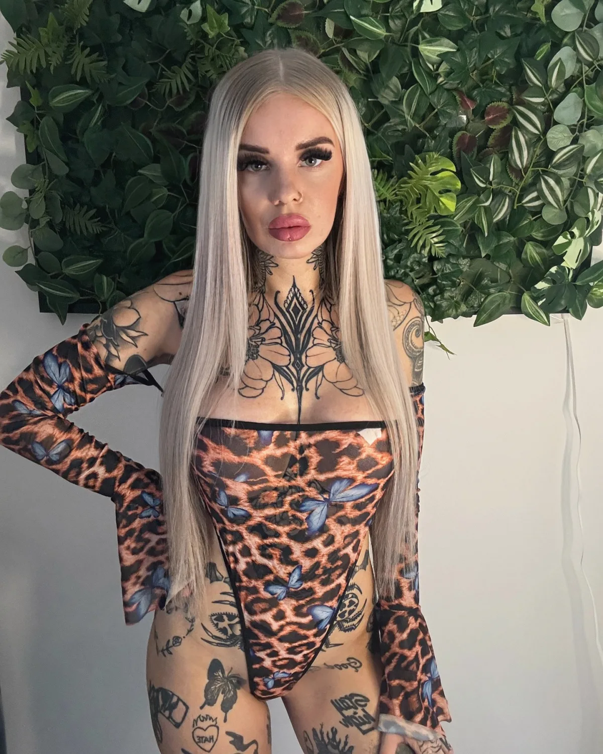 Seductive German girl Jessi