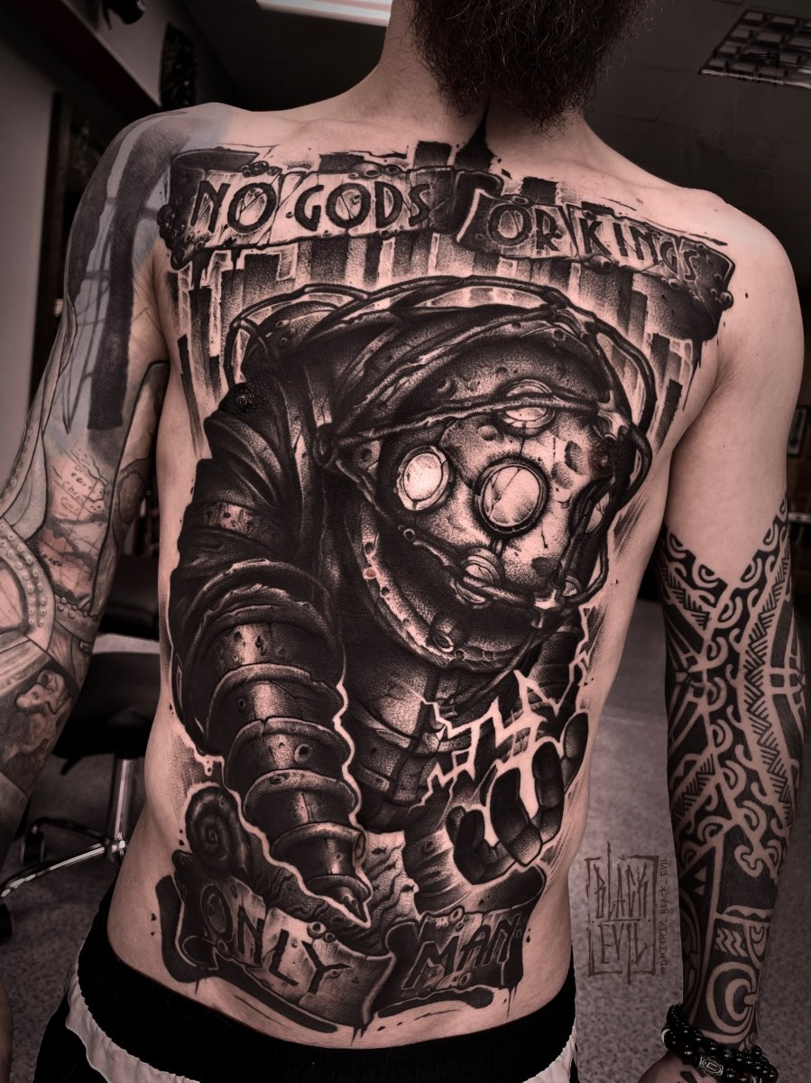 Graphic tattoo by Дмитрий Золотарев