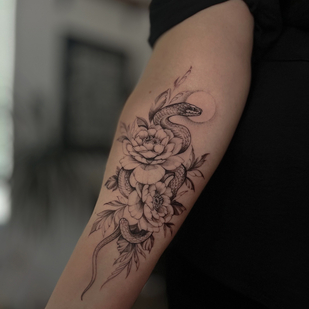женская Черная  татуировка #91466 | Тату мастер Sergeeva Tattoo