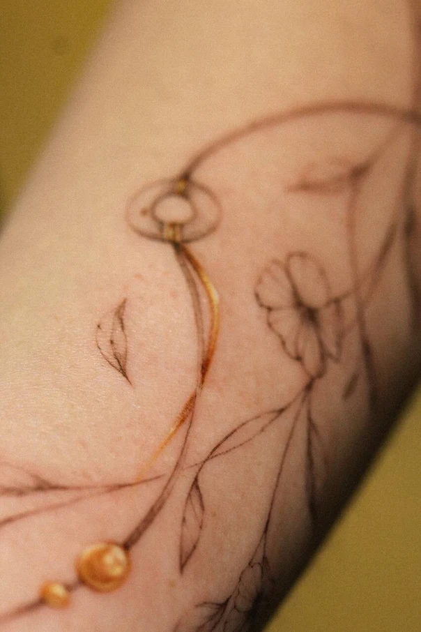 Файнлайн Floral, Key tattoo на Предплечье