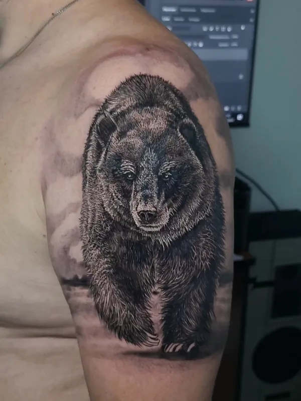 male black and grey realism 纹身 在 shoulder #91445 | 纹身师 Рома Ро