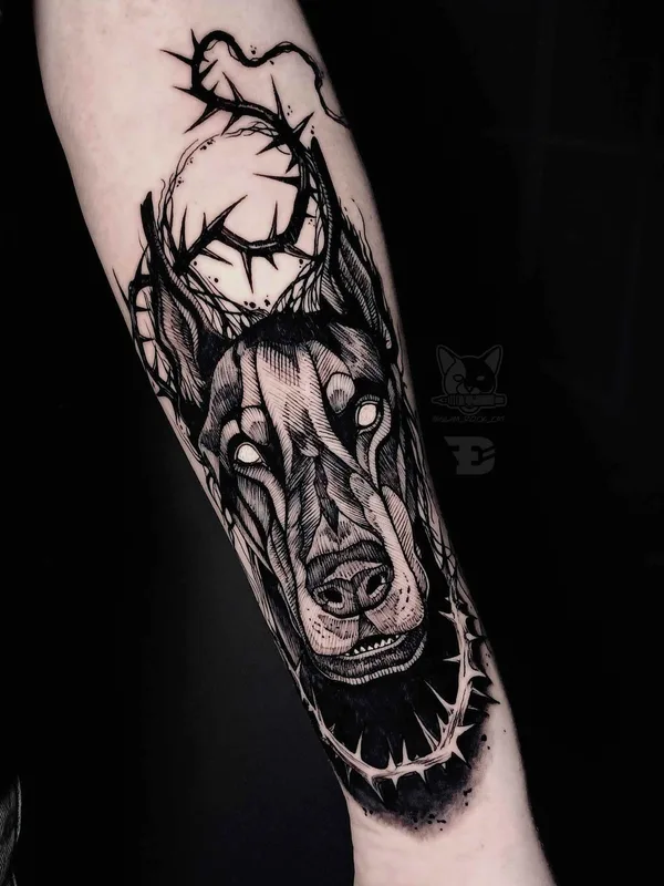 black blackwork tatouage sur forearm #91351 | Artiste tatoueur Tattooed