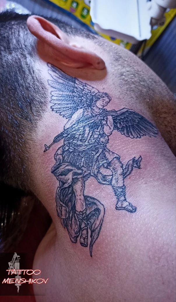 Блэкворк Angel, Wings tattoo на Шея (сзади)