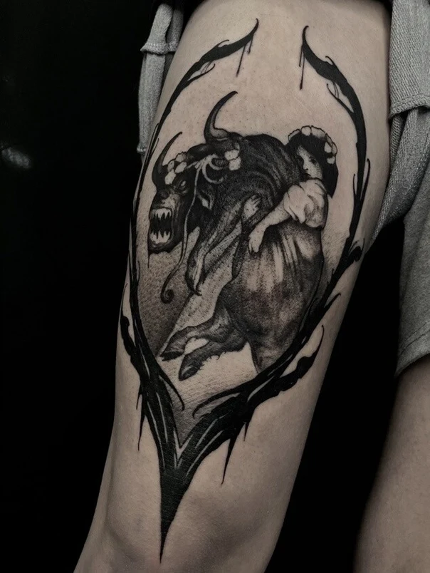 Блэкворк Bull, Child tattoo на Thigh