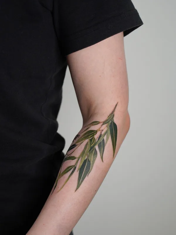female color realism 纹身 在 arm #99773 | 纹身师 Полина RedHead