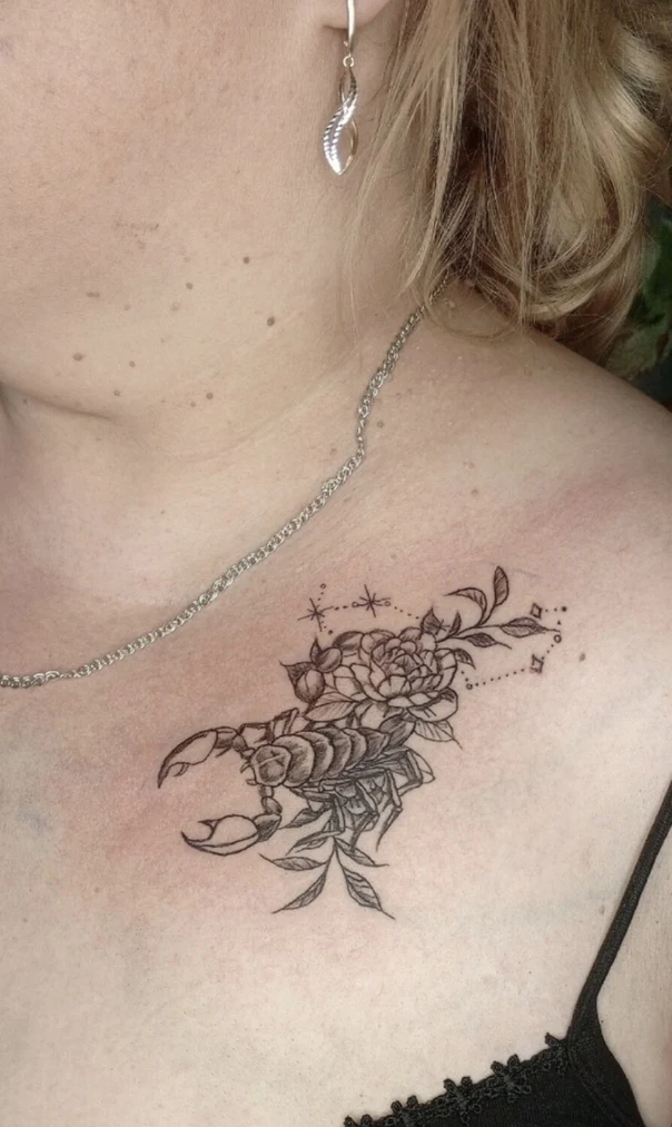 Файнлайн Scorpion, Flower tattoo на Грудь