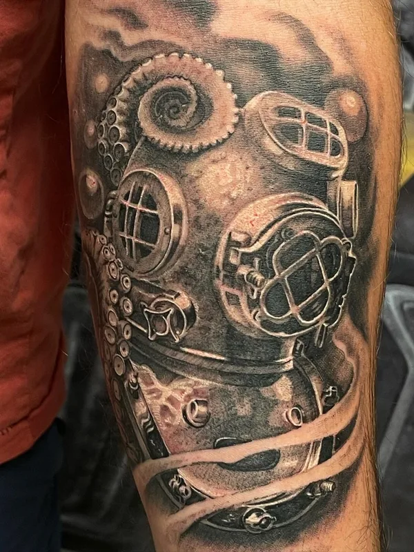 Tatuaggio #105360 | Tatuatore Floyd Varesi