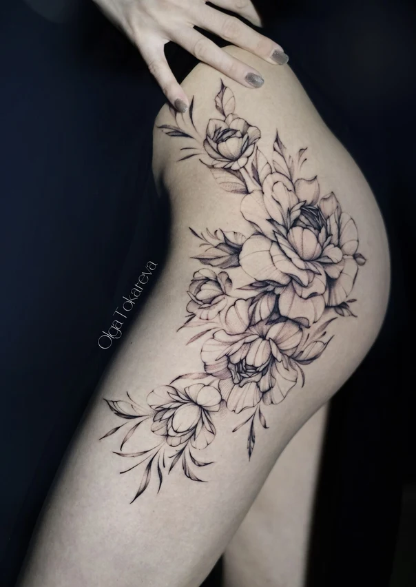 Файнлайн Flowers, Leaves tattoo на Thigh