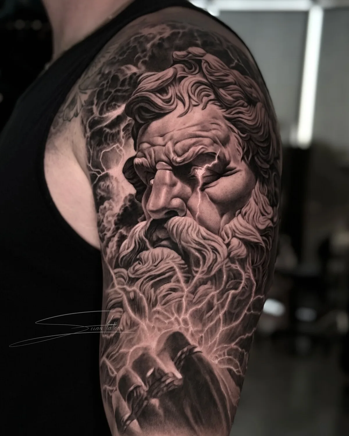 Aestética Renascentista em Tatuagens Realistas por Viacheslav Danh - image 4