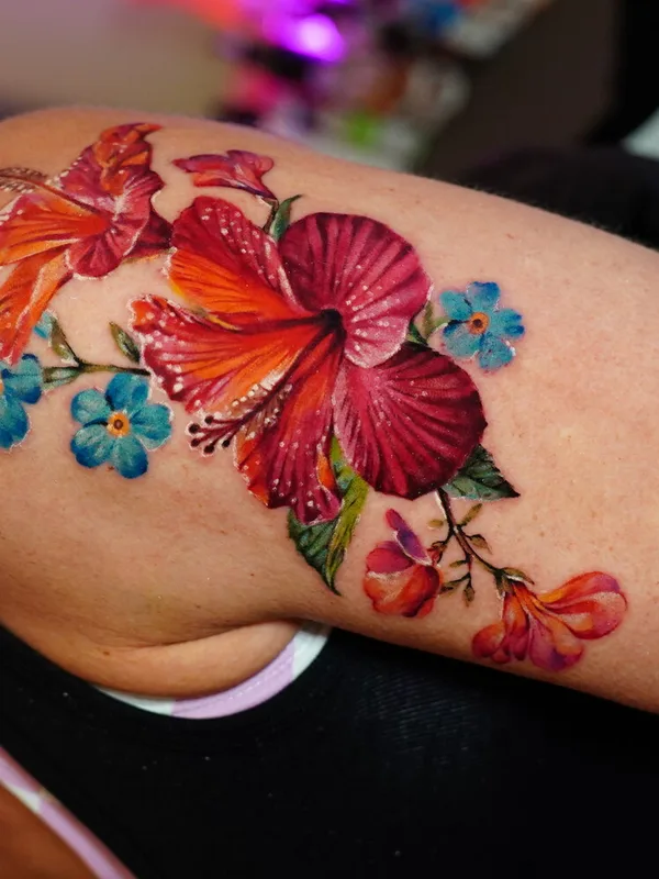female color watercolor Tatuaggio su shoulder #93342 | Tatuatore Yana Sulina