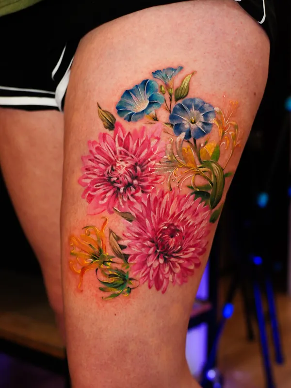 color realism Tatuaggio su thigh #93345 | Tatuatore Yana Sulina