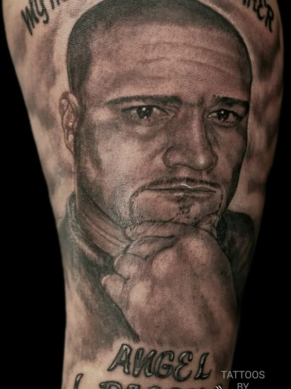male blackandgrey portrait tatuaje en forearm #94404 | Tatuador Ses Con