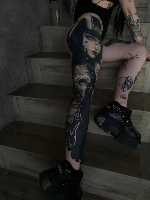 female black blackwork татуировка на full leg #94788 | Тату мастер Егор Субботин